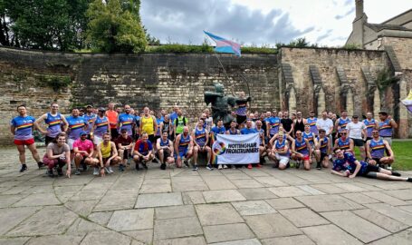 Nottingham Frontrunners by the Robinhood statue